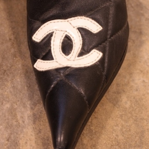 Chanel stiletto calf high boots - Picture 2 of 4